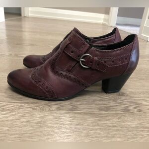 Tamaris Burgundy Leather Heeled Ankle Boots
